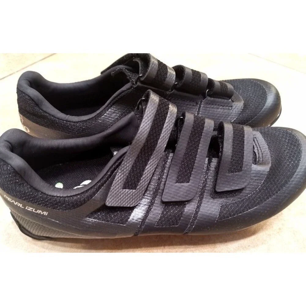 New Black Color Pearl Izumi Women Canyon Size 8.5 US /40 EU Biking Shoes Display